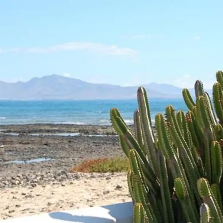 Villa Maluhia Beachfront-exterior Jacuzzi Sea View *