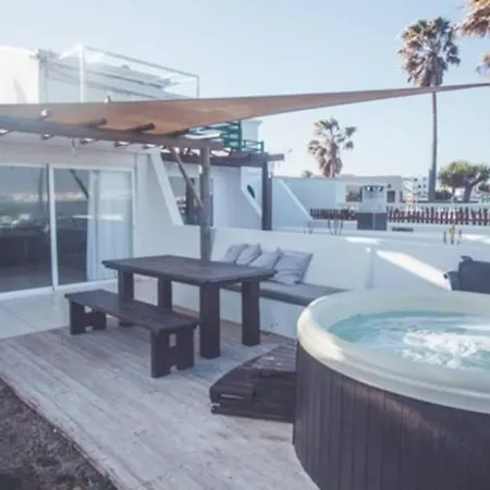 Maluhia Beachfront-exterior Jacuzzi Sea View