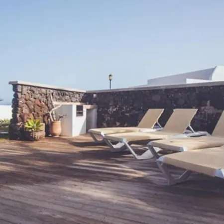 Villa Maluhia Beachfront-exterior Jacuzzi Sea View *